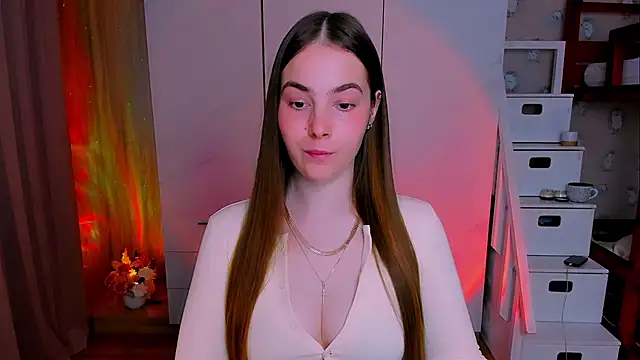 Maddy Wood  online show from April 29, 2026, 1:59 pm