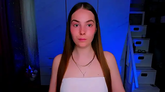 Maddy Wood  online show from May 2, 2026, 11:15 am