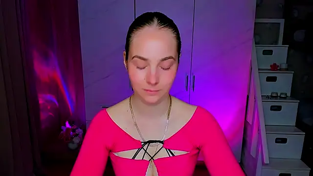 Snapshot of Maddy_Wood_ chatting on May 11, 2026, 4:15 pm Maddy Wood online show from May 11, 2026, 4:15 pm