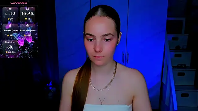 Snapshot of Maddy_Wood_ chatting on June 7, 2026, 4:00 pm Maddy Wood online show from June 7, 2026, 4:00 pm