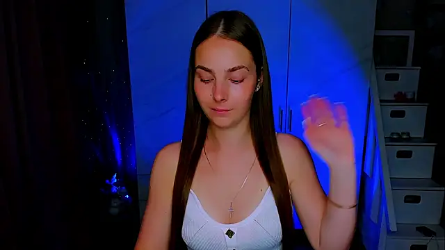 Snapshot of Maddy_Wood_ chatting on July 23, 2026, 4:05 pm Maddy Wood online show from July 23, 2026, 4:05 pm