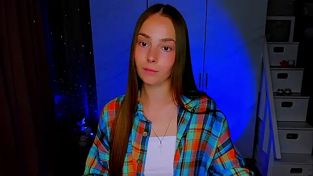 Snapshot of Maddy_Wood_ chatting on July 26, 2026, 4:47 pm Maddy Wood online show from July 26, 2026, 4:47 pm