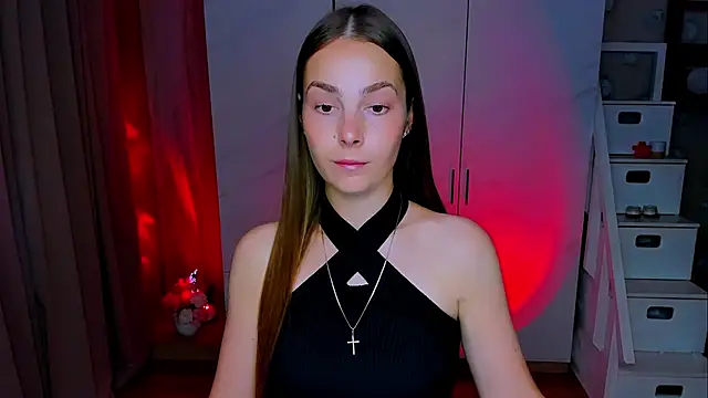 Snapshot of Maddy_Wood_ chatting on July 28, 2026, 4:27 pm Maddy Wood online show from July 28, 2026, 4:27 pm