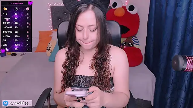 PixelKiss  online show from March 4, 2026, 9:59 am