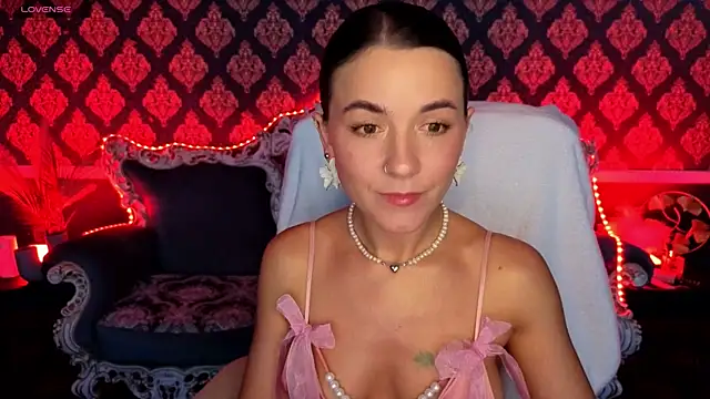 GracefulMichelle online show from April 1, 2026, 7:00 pm