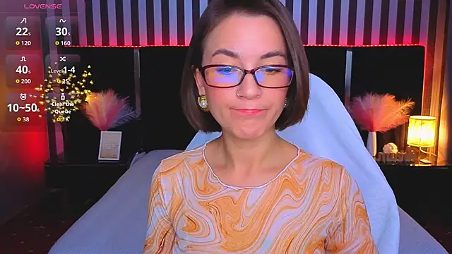 Snapshot of GracefulMichelle chatting on June 9, 2026, 1:28 am GracefulMichelle online show from June 9, 2026, 1:28 am