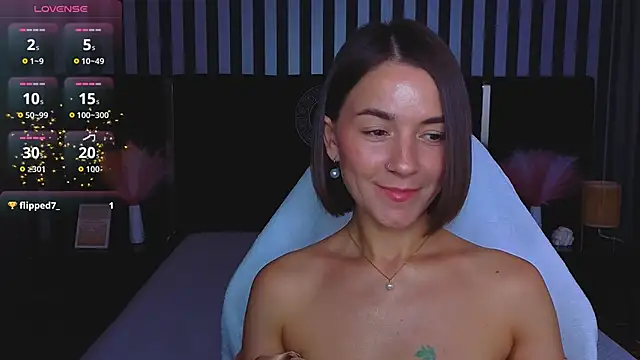 Snapshot of GracefulMichelle chatting on June 21, 2026, 7:05 pm GracefulMichelle online show from June 21, 2026, 7:05 pm