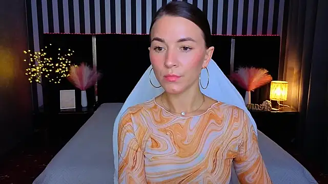 Snapshot of GracefulMichelle chatting on June 29, 2026, 7:14 pm GracefulMichelle online show from June 29, 2026, 7:14 pm