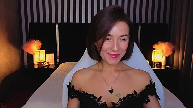 Snapshot of GracefulMichelle chatting on July 9, 2026, 7:40 pm GracefulMichelle online show from July 9, 2026, 7:40 pm