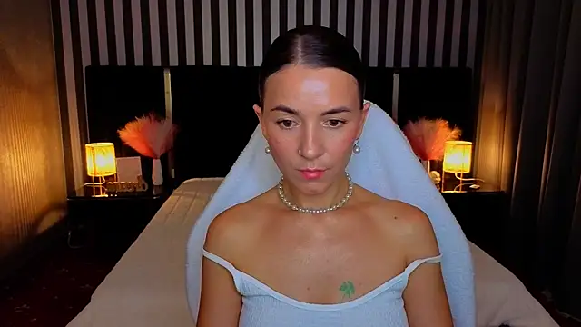 Snapshot of GracefulMichelle chatting on July 19, 2026, 6:55 pm GracefulMichelle online show from July 19, 2026, 6:55 pm