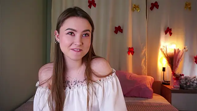 LorileeRuetz online show from February 27, 2026, 12:38 pm