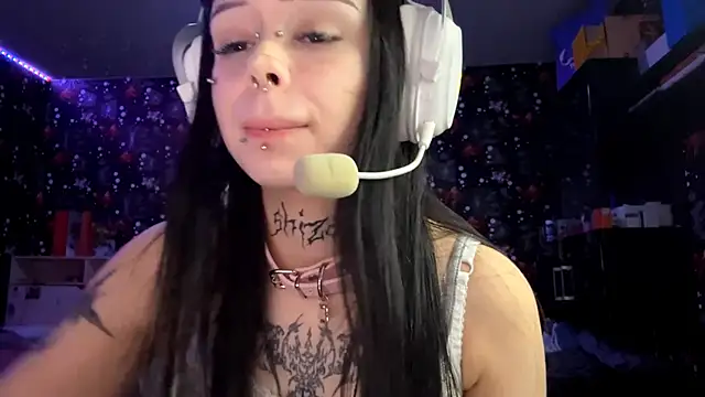 Luna Sohotti online show from February 25, 2026, 3:10 pm