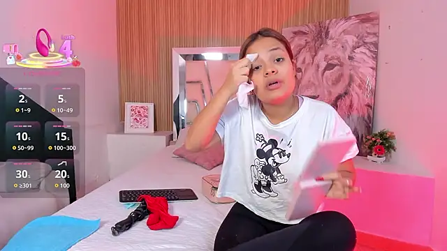 SiaFoxx  online show from March 3, 2026, 4:29 am