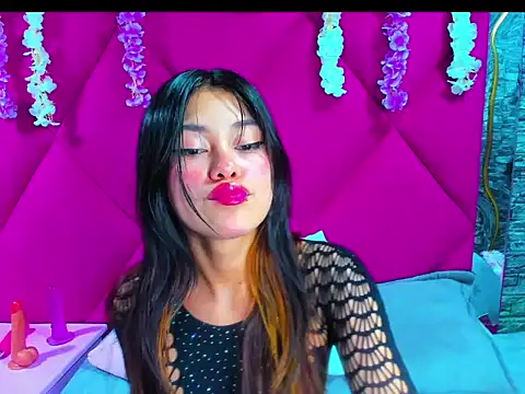 alana deivis online show from May 22, 2026, 2:51 am