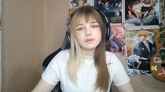 Snapshot of MilaTyan chatting on June 13, 2026, 4:05 pm MilaTyan online show from June 13, 2026, 4:05 pm