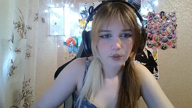 MilaTyan online show from July 18, 2026, 1:59 pm