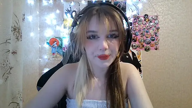MilaTyan online show from July 22, 2026, 3:04 pm