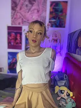 Snapshot of celeste_hell_ chatting on May 5, 2026, 11:07 am celeste hell online show from May 5, 2026, 11:07 am
