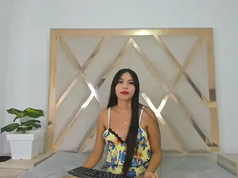 Carlotaasm online show from March 22, 2026, 5:00 am