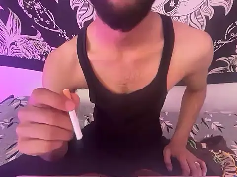 Robyne xx online show from March 11, 2026, 9:37 am