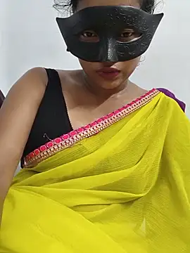 Snapshot of Cute-aryaa chatting on June 4, 2026, 4:35 pm Cute-aryaa online show from June 4, 2026, 4:35 pm