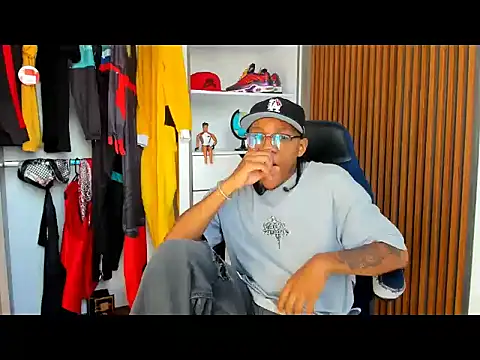 yandi hot online show from February 17, 2026, 2:02 pm