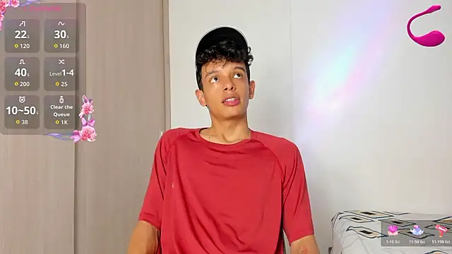 Snapshot of Maxfrost1 chatting on February 24, 2026, 11:03 pm Maxfrost1 online show from February 24, 2026, 11:03 pm