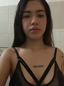 Lily em online show from June 30, 2026, 7:26 pm
