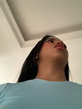 Lily em online show from July 6, 2026, 3:03 pm