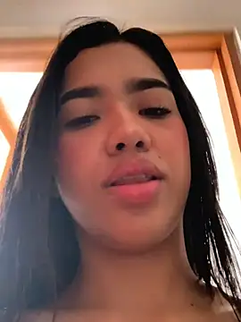 Lily em online show from July 28, 2026, 3:21 pm