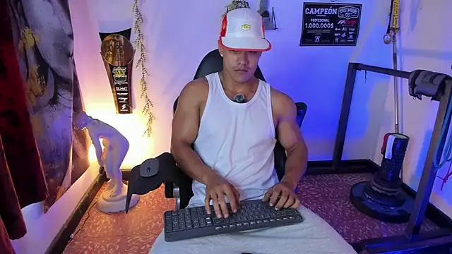 Snapshot of Rob_zaens33 chatting on May 5, 2026, 2:58 pm Rob zaens33 online show from May 5, 2026, 2:58 pm