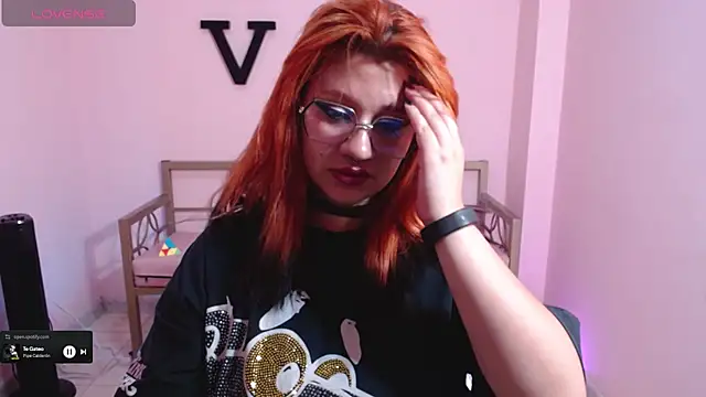 Snapshot of _carlotta_x chatting on May 6, 2026, 10:37 pm carlotta x online show from May 6, 2026, 10:37 pm