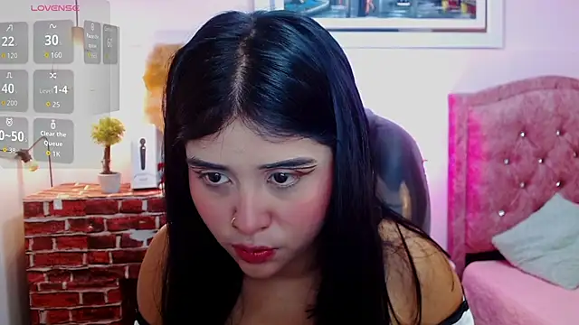 mila quin online show from March 8, 2026, 1:04 pm