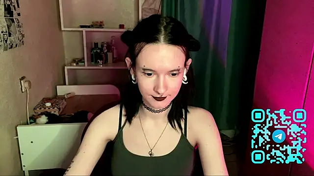 MabelDefina online show from April 25, 2026, 1:03 pm