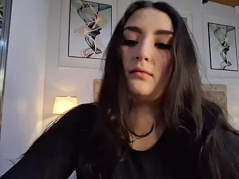 Snapshot of zoe_moon__ chatting on May 13, 2026, 11:18 am zoe moon online show from May 13, 2026, 11:18 am