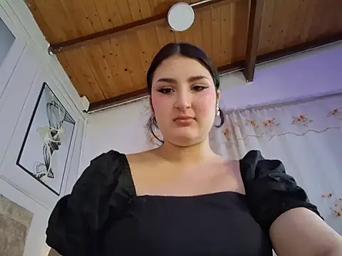 Snapshot of zoe_moon__ chatting on June 13, 2026, 12:47 pm zoe moon online show from June 13, 2026, 12:47 pm