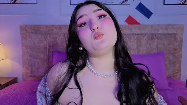 Snapshot of zoe_moon__ chatting on July 5, 2026, 2:35 pm zoe moon online show from July 5, 2026, 2:35 pm