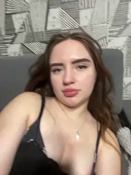 SofaLav online show from March 4, 2026, 5:41 pm