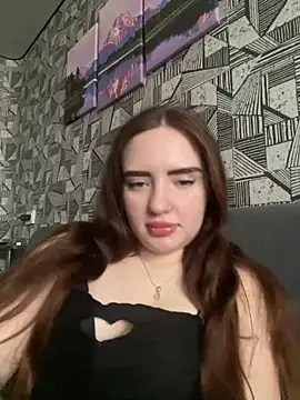 SofaLav online show from March 5, 2026, 2:24 pm