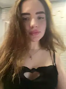 SofaLav online show from March 18, 2026, 11:02 am