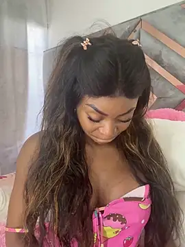 valenntinna online show from March 14, 2026, 8:47 pm