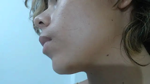 skinnysexy18 online show from June 11, 2026, 12:32 am