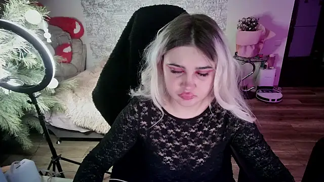 SlankyMic online show from February 25, 2026, 7:12 pm