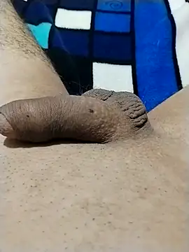 estebanxxxxxx online show from March 1, 2026, 5:04 pm