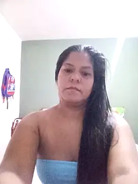 Catleya325 online show from March 6, 2026, 4:14 pm