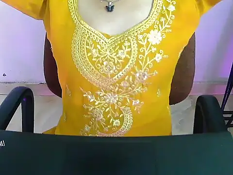 Hotsurbhi online show from March 10, 2026, 4:50 am