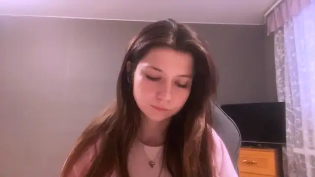 LunnaBliss online show from March 17, 2026, 3:59 pm