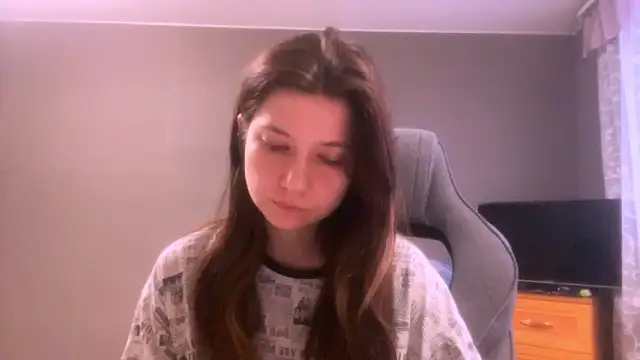 Snapshot of LunnaBliss chatting on March 20, 2026, 3:33 am LunnaBliss online show from March 20, 2026, 3:33 am