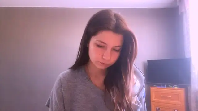 Snapshot of LunnaBliss chatting on March 22, 2026, 9:45 am LunnaBliss online show from March 22, 2026, 9:45 am