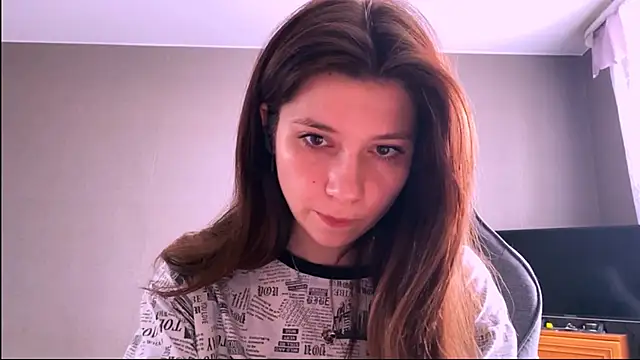 Snapshot of LunnaBliss chatting on March 27, 2026, 12:27 pm LunnaBliss online show from March 27, 2026, 12:27 pm